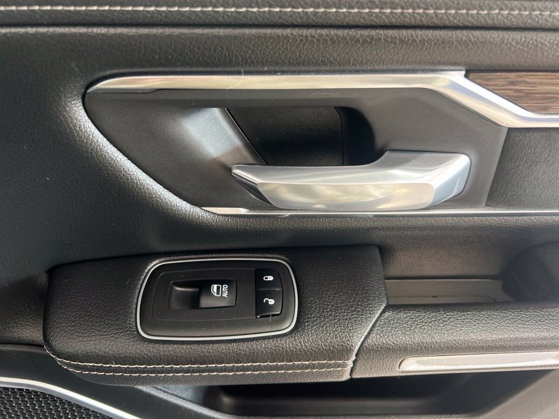 Used 2019 RAM 1500 Laramie w/ Trailer Tow Group AWD/4WD image 12