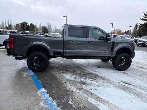 New 2026 Ford F250 Lariat w/ Black Appearance Package image 32