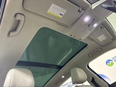 Used 2022 Volkswagen Tiguan SE image 31