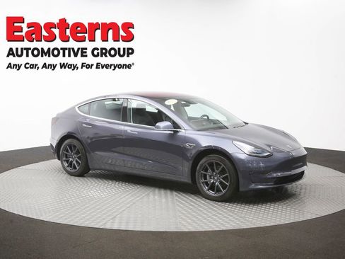 Used 2018 Tesla Model 3 Long Range RWD image 43
