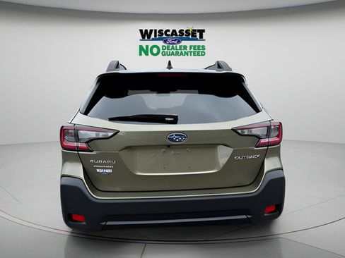 Used 2025 Subaru Outback Premium AWD/4WD image 26