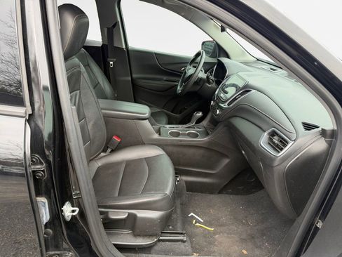 Used 2021 Chevrolet Equinox Premier w/ Redline Edition image 29