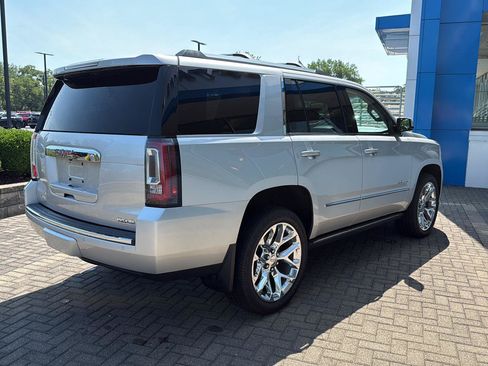Used 2019 GMC Yukon Denali w/ Denali Ultimate Package AWD/4WD image 5