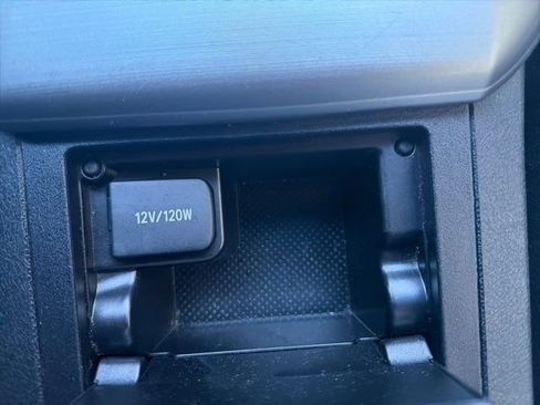 Used 2013 Toyota Camry SE image 22