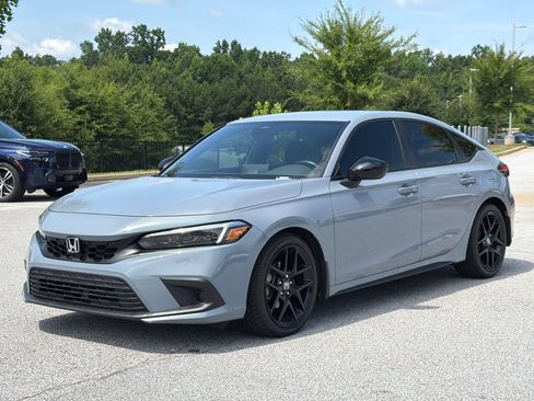 Used 2023 Honda Civic Sport image 3