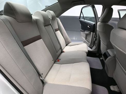 Used 2012 Toyota Camry LE image 36