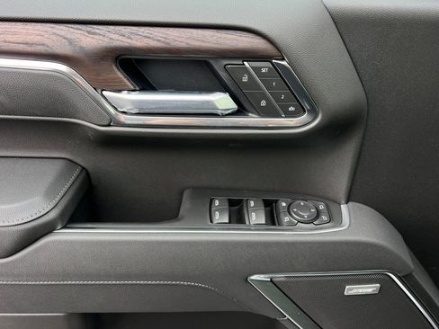 New 2026 GMC Sierra 1500 SLT AWD/4WD image 9