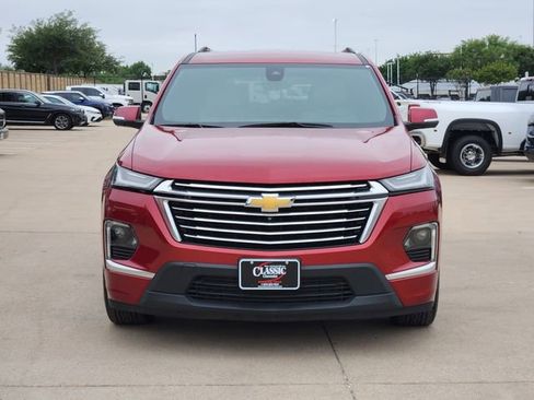 Used 2023 Chevrolet Traverse Premier FWD image 10