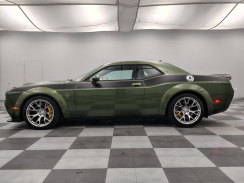 Used 2022 Dodge Challenger SRT Hellcat image 5