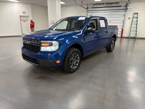 Used 2024 Ford Maverick XLT FWD image 3
