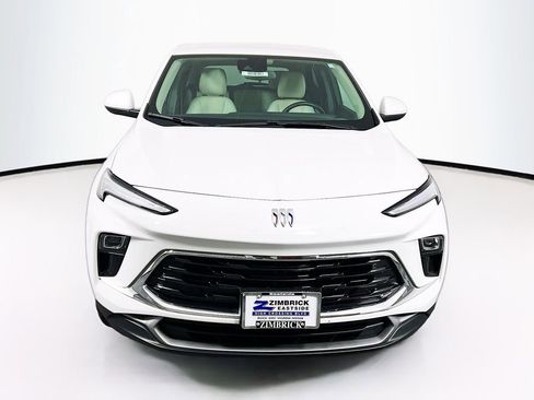 Used 2024 Buick Encore GX Preferred image 2