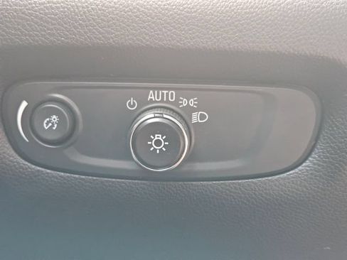 Used 2023 Chevrolet Traverse RS AWD/4WD image 26