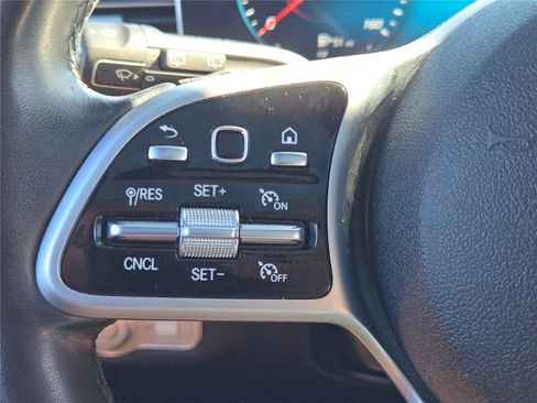 Used 2021 Mercedes-Benz GLS 450 4MATIC image 37