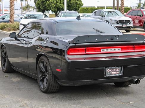 Used 2010 Dodge Challenger SE RWD image 6