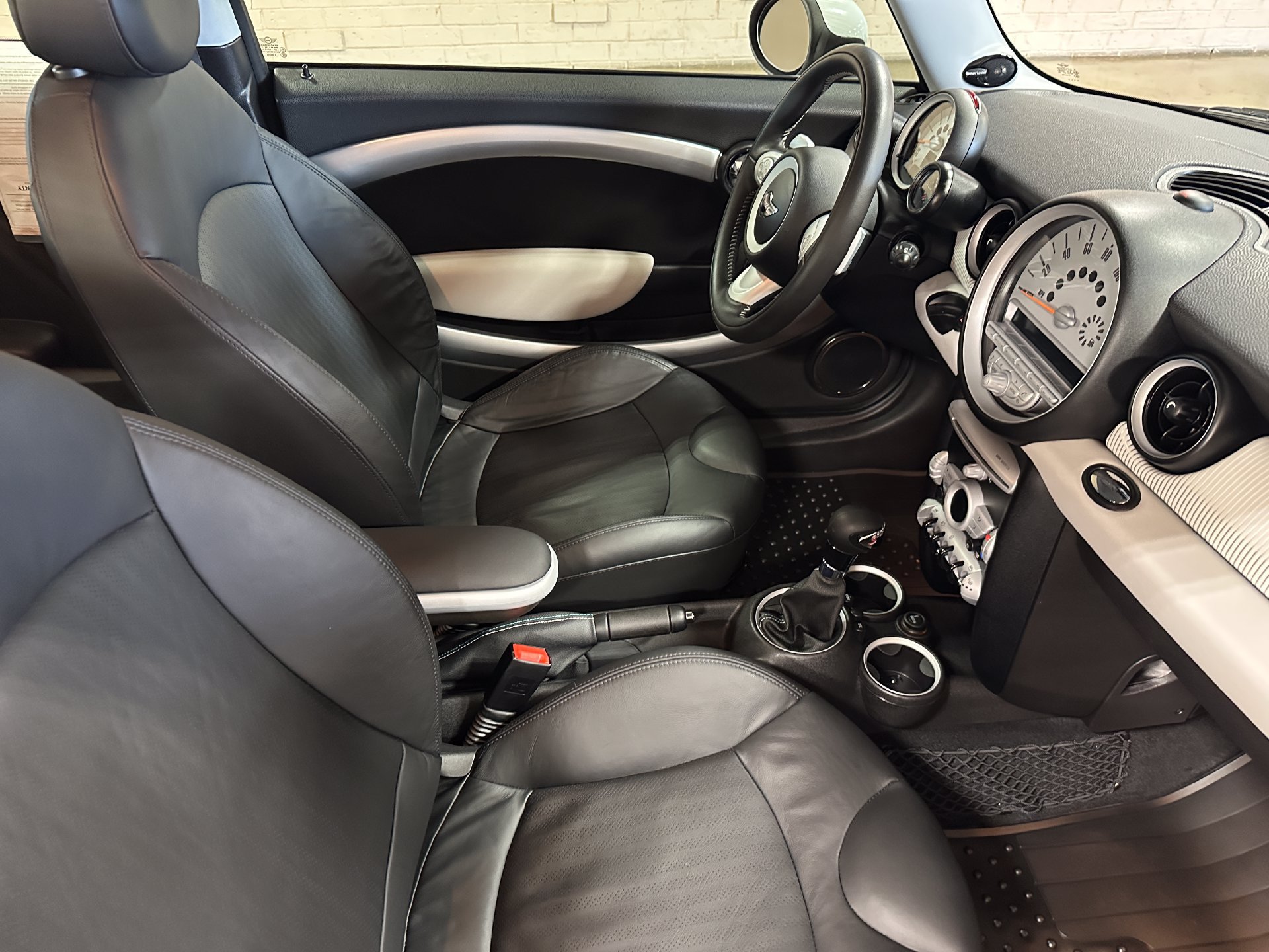 Used 2010 MINI Cooper S FWD image 38