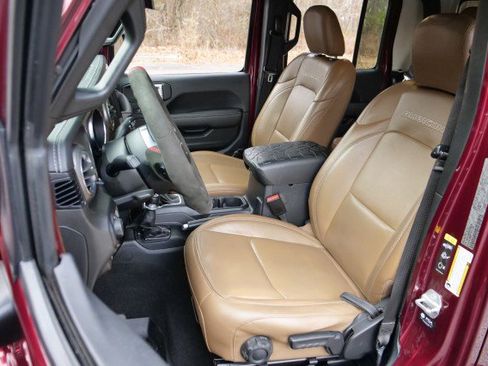 Used 2021 Jeep Gladiator Rubicon image 3