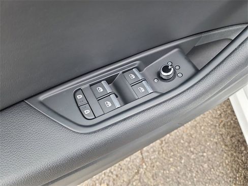 Used 2022 Audi A5 2.0T Premium w/ Convenience Package image 11