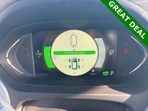 Used 2019 Chevrolet Bolt Premier w/ Infotainment Package image 24