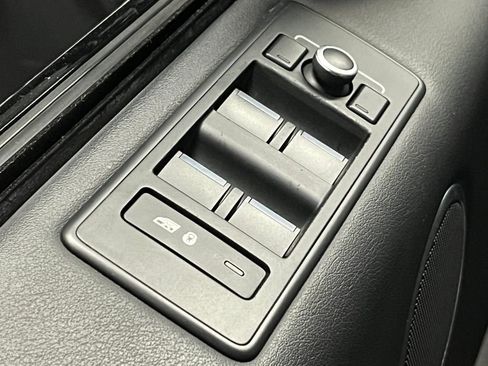 Used 2016 Land Rover Range Rover Sport HSE image 14