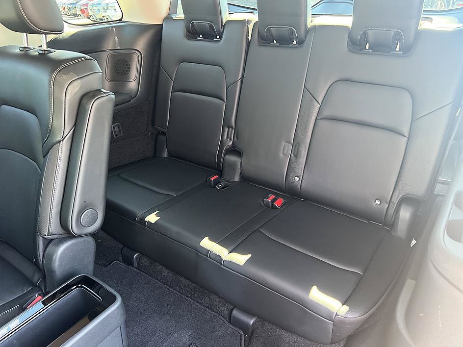 Certified 2025 Nissan Pathfinder SL w/ SL Premium Package FWD image 30