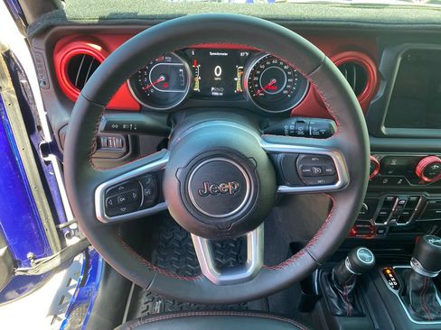 Used 2019 Jeep Wrangler Unlimited Rubicon AWD/4WD image 14