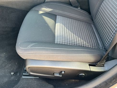 Used 2023 Dodge Charger SXT image 15