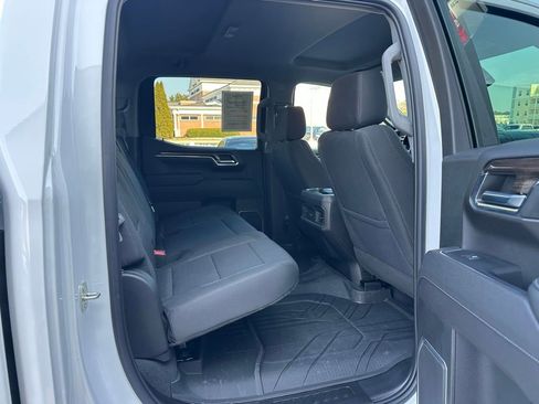 Used 2023 Chevrolet Silverado 1500 RST image 18