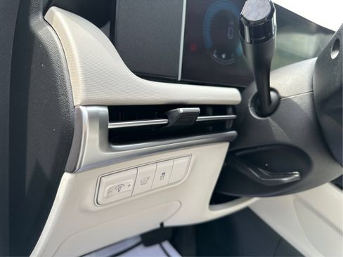 Certified 2025 Hyundai Tucson SEL AWD/4WD image 19