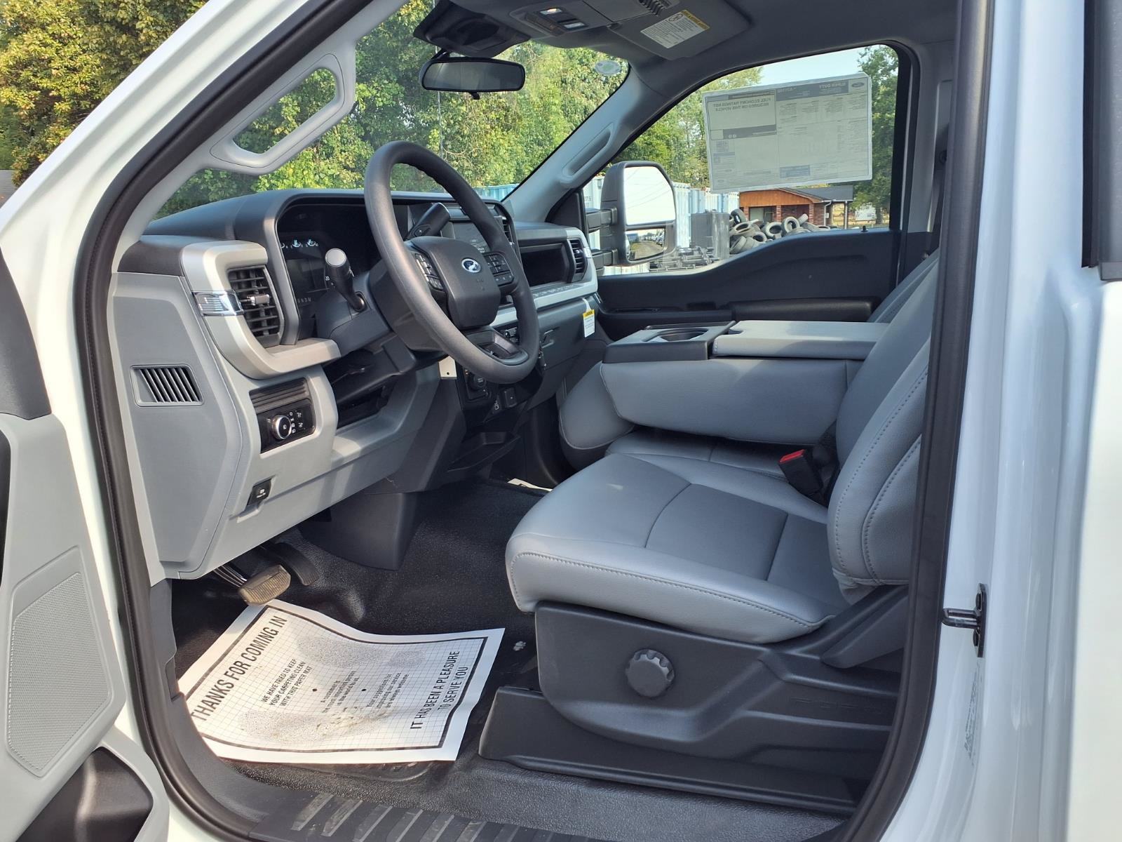 New 2026 Ford F550 4x4 Regular Cab Super Duty image 5