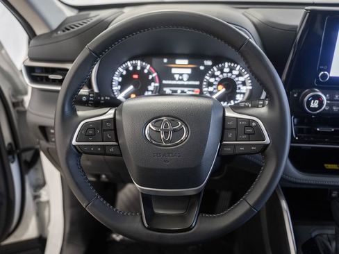 Used 2026 Toyota Highlander XLE AWD/4WD image 32
