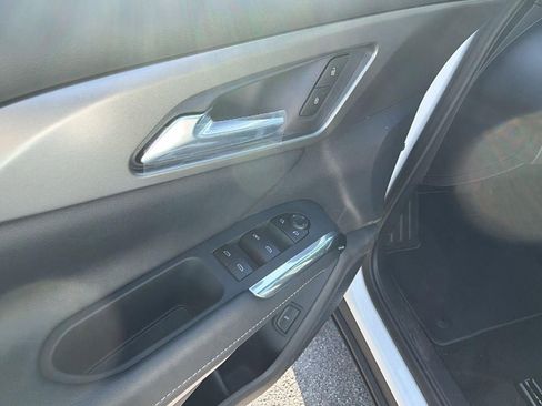 New 2026 Chevrolet Traverse LT w/ Sun and Wheel Package image 12