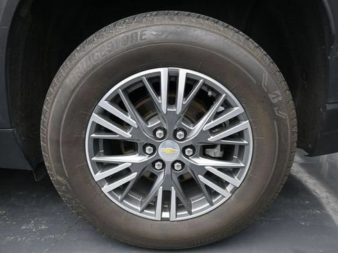 Used 2024 Chevrolet Traverse LT FWD image 10
