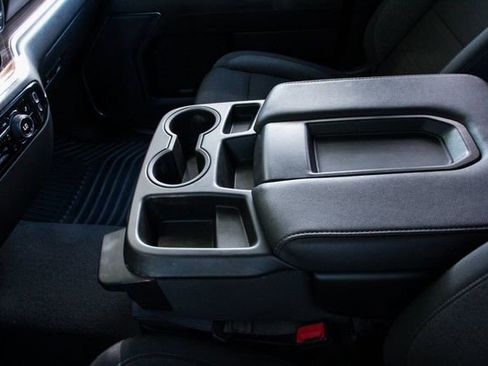 Used 2025 Chevrolet Silverado 1500 LT image 24