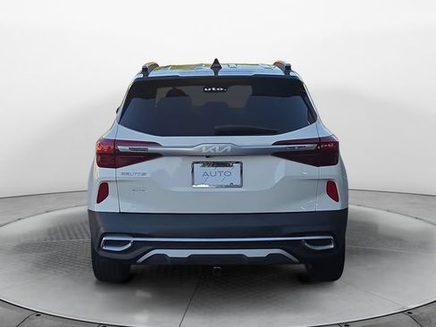 Used 2023 Kia Seltos S w/ Navigation Package FWD image 4