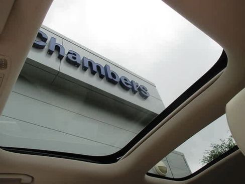 Used 2021 Mercedes-Benz GLA 250 4MATIC image 39