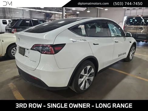 Used 2023 Tesla Model Y Long Range AWD/4WD image 4