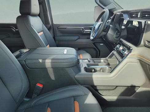 New 2026 GMC Sierra 3500 AT4 w/ AT4 Premium Plus Package image 36