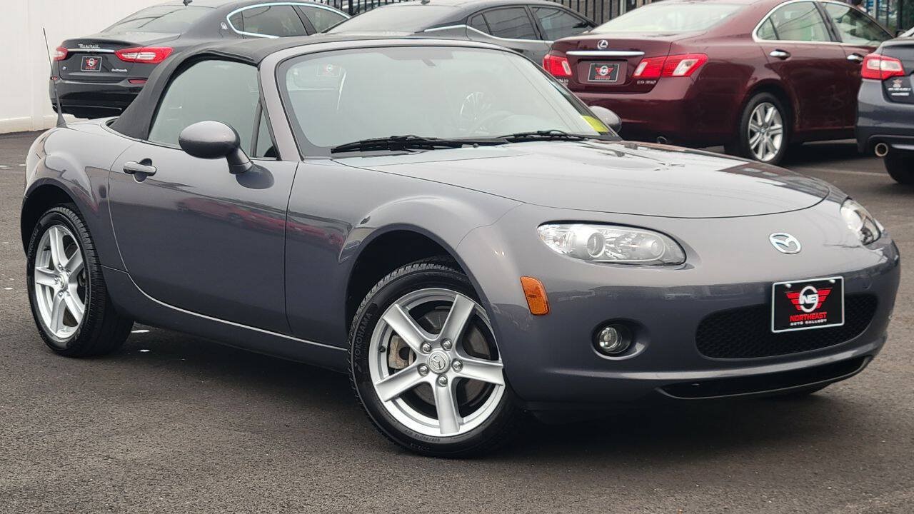 Used 2007 MAZDA MX-5 Miata Sport RWD image 7