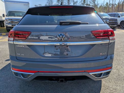 Used 2021 Volkswagen Atlas Cross Sport SE w/ Panoramic Sunroof Package image 5