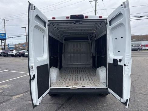 Used 2023 RAM ProMaster 2500 FWD image 16