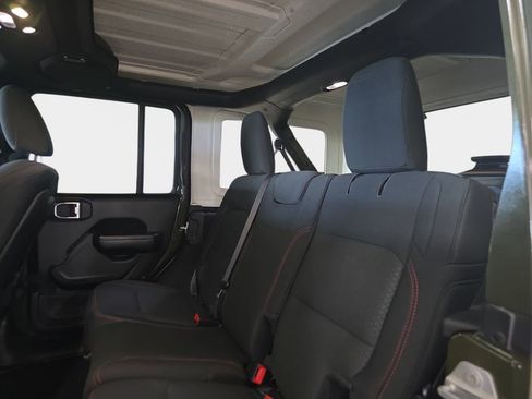 Used 2021 Jeep Wrangler Unlimited Rubicon image 14