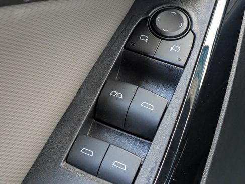Used 2025 Chevrolet Equinox LT w/ Convenience Package II FWD image 25