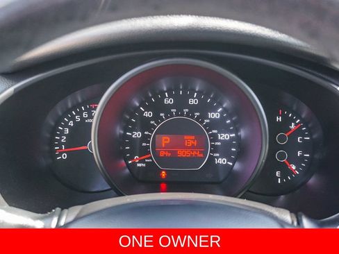 Used 2016 Kia Soul + FWD image 21