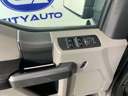 Used 2018 Ford F150 XLT w/ Equipment Group 301A Mid image 15