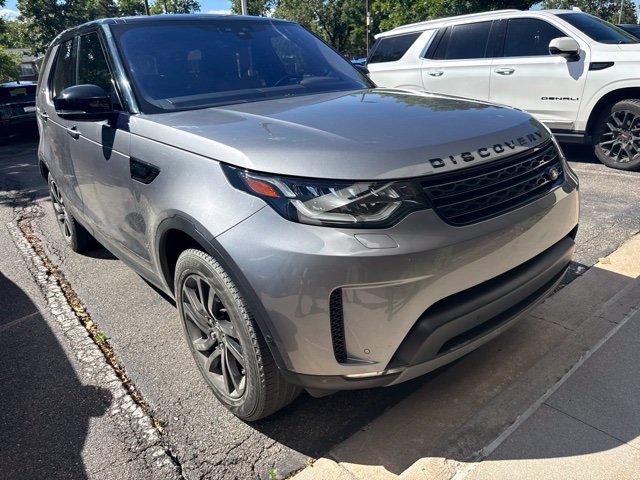 Used 2020 Land Rover Discovery HSE AWD/4WD image 2