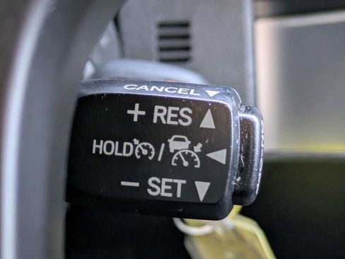 Used 2023 Toyota Tacoma 4x4 Double Cab image 25