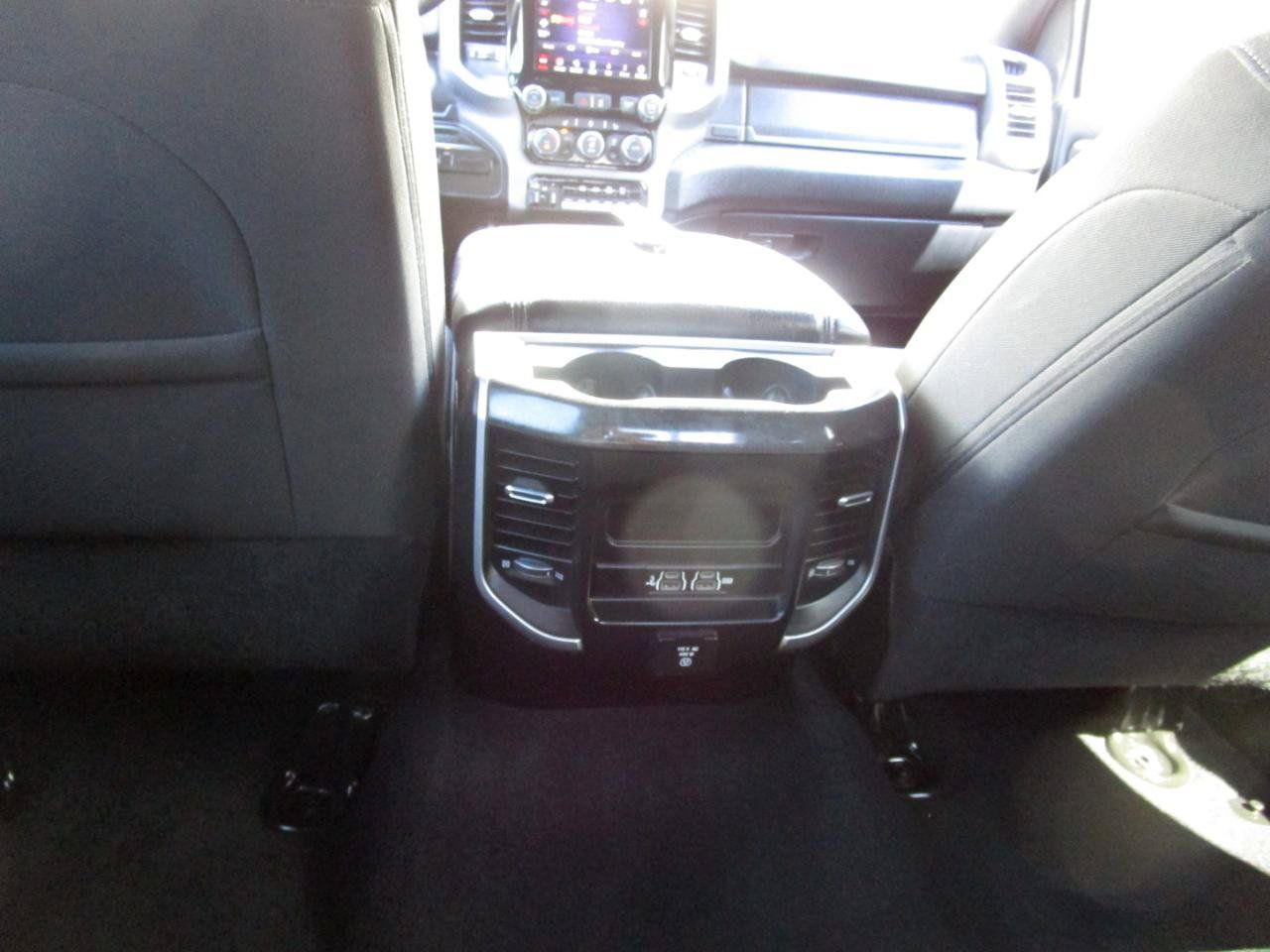 Used 2020 RAM 3500 Lone Star w/ Level 2 Equipment Group AWD/4WD image 15