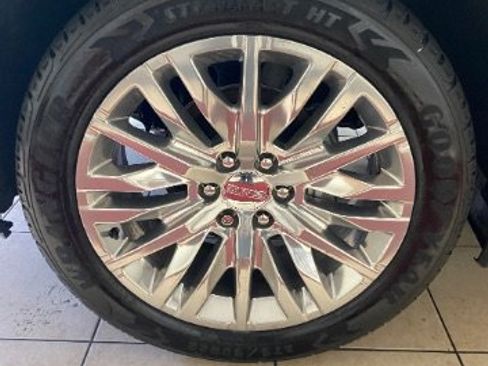 Used 2019 GMC Sierra 1500 Denali w/ Denali Ultimate Package image 38