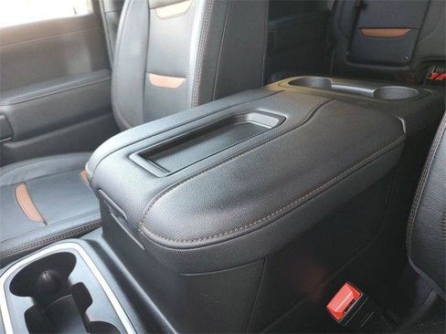 Used 2022 GMC Sierra 2500 AT4 image 82