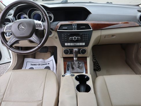 Used 2013 Mercedes-Benz C 300 4MATIC Sedan image 16